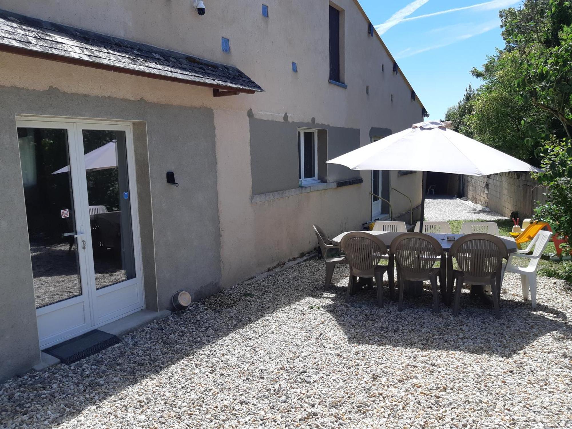 La Java Saint-Cyran-du-Jambot Exteriör bild